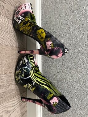 Too Fast Pink & Green horrorbilly zombie heels